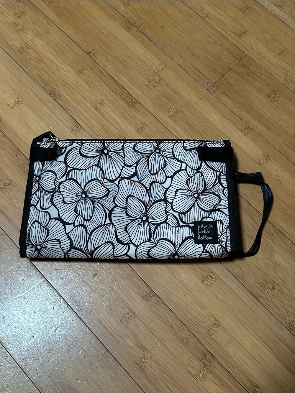 Petunia Pickle Bottom Nimble Diaper Clutch Changer Bordeaux Blooms EUC